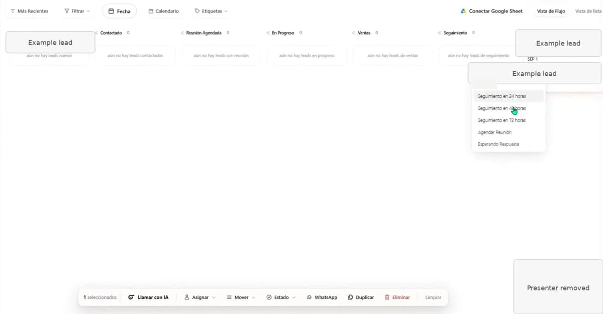 CRM de ASIO con la barra de acciones para leads seleccionados y las opciones de seguimiento, con los nombres de ejemplo y el presentador ocultos.